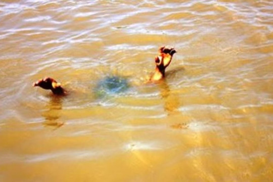 4 trẻ ở Đắk Nông tử vong thương tâm dưới hồ