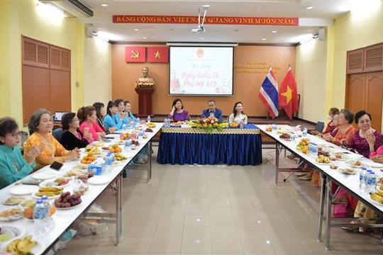 Phụ nữ Việt Nam tại Thái Lan tiếp bước truyền thống tốt đẹp