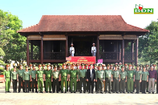 Chủ tịch UBND tỉnh Đắk Nông Hồ Văn Mười dự Lễ báo công dâng Bác