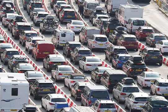 Các nước EU chưa đồng thuận về việc nới lỏng giới hạn khí thải ô tô