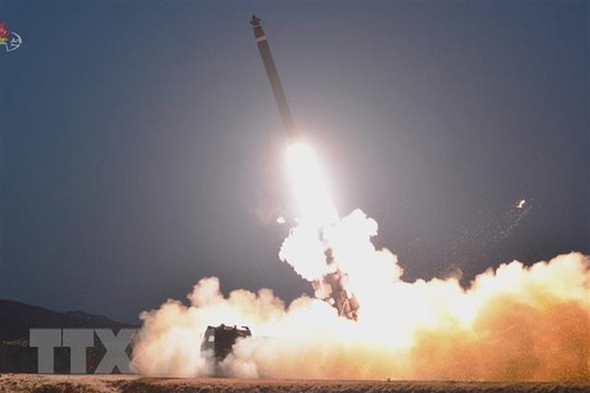 Triều Tiên phóng nhiều tên lửa hành trình ra biển Nhật Bản