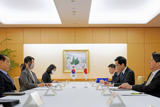 Nhật Bản và Hàn Quốc nhất trí hợp tác chặt chẽ trong vấn đề Triều Tiên