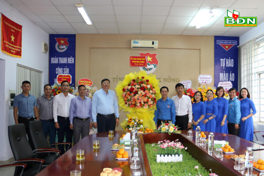Lãnh đạo UBND tỉnh Đắk Nông chúc mừng Ngày thành lập Đoàn TNCS Hồ Chí Minh