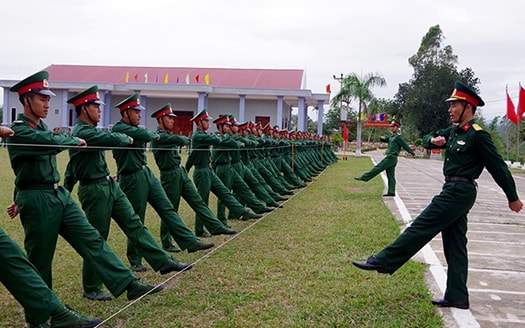 Bộ Quốc phòng trả lời kiến nghị rút ngắn thời gian tại ngũ
