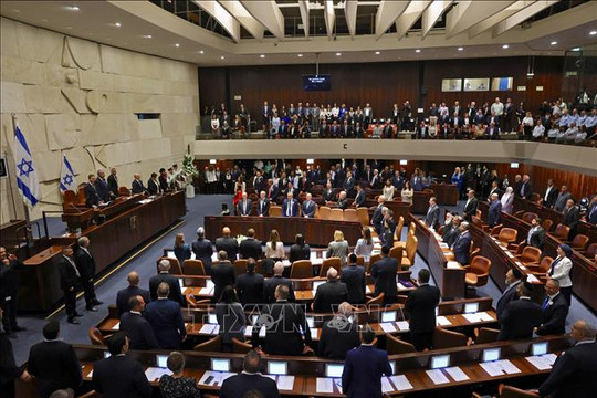 Israel: Chính phủ liên minh vượt qua cuộc bỏ phiếu bất tín nhiệm