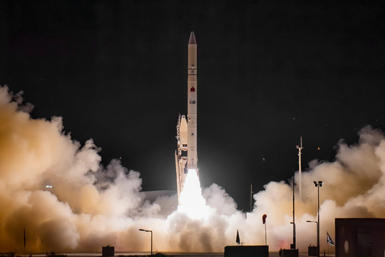 Quân đội Israel phóng thành công vệ tinh do thám mới Ofek-13