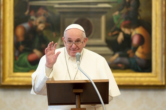 Giáo hoàng Francis nhập viện vì nhiễm trùng đường hô hấp