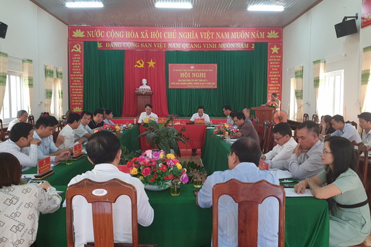 Đồng chí Điểu Xuân Hùng chủ trì Hội nghị Giao ban công tác Mặt trận quý I