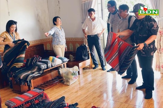 Nghề truyền thống ở Đắk Nông - "Sống được" nhưng "còn yếu"