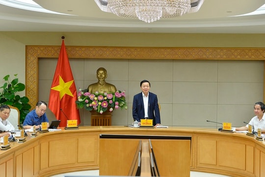 Phó Thủ tướng chỉ đạo về học phí và sách giáo khoa cho năm học mới