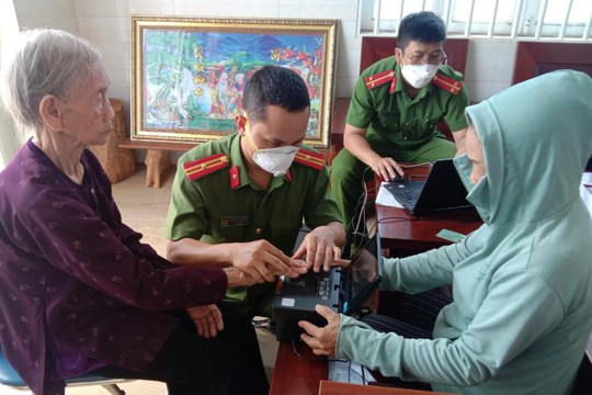 Đắk Nông: Đơn vị cấp huyện đầu tiên hoàn thành cấp CCCD cho công dân đủ điều kiện