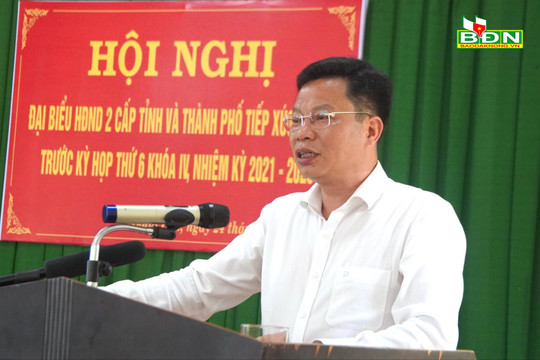 Đồng chí Lưu Văn Trung tiếp xúc cử tri tại phường Nghĩa Phú