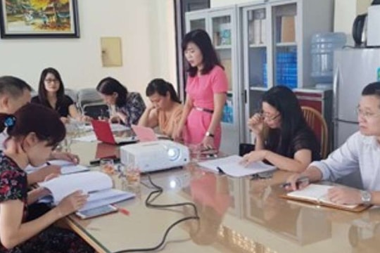 Khoa thuộc trường đại học là tổ chức tương đương phòng?