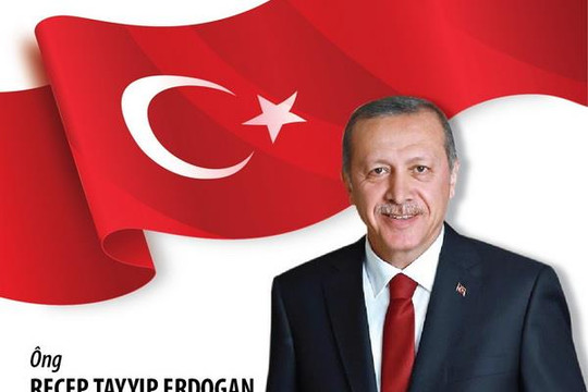 Tổng thống Thổ Nhĩ Kỳ Erdogan kêu gọi "đoàn kết và thống nhất"