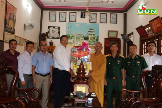 Lãnh đạo tỉnh Đắk Nông thăm, chúc mừng Đại lễ Phật đản 2023 tại Đắk Mil