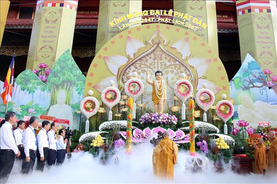 Hàng nghìn người dự Đại lễ Phật đản Phật lịch 2567 tại TP. Hồ Chí Minh