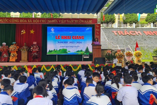 Hơn 16.700 học sinh TP. Gia Nghĩa hào hứng ngày khai giảng năm học mới