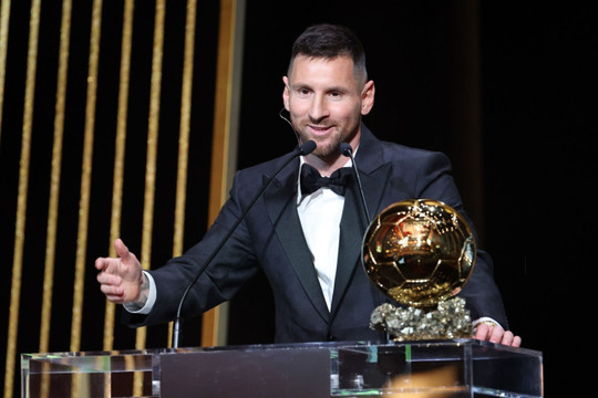 Messi: Haaland, Mbappe sẽ giành Quả bóng vàng