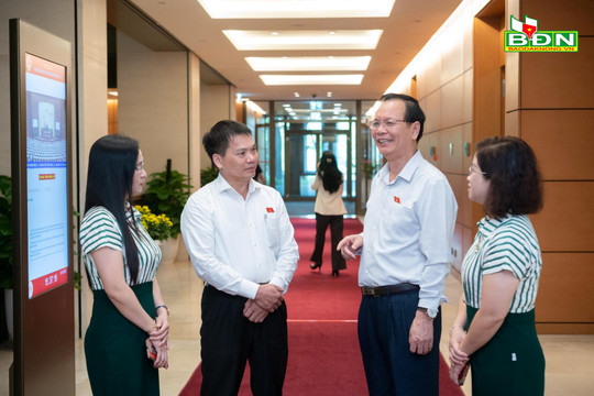 Bí thư Tỉnh ủy Đắk Nông Ngô Thanh Danh chủ trì thảo luận tổ về Dự án Luật Bảo hiểm xã hội