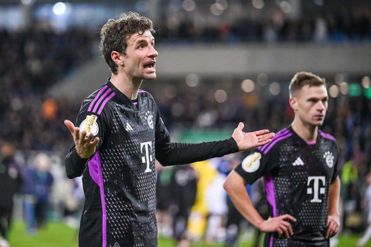 DFB-Pokal: Bayern thua sốc đội hạng 3, đương kim vô địch bị loại