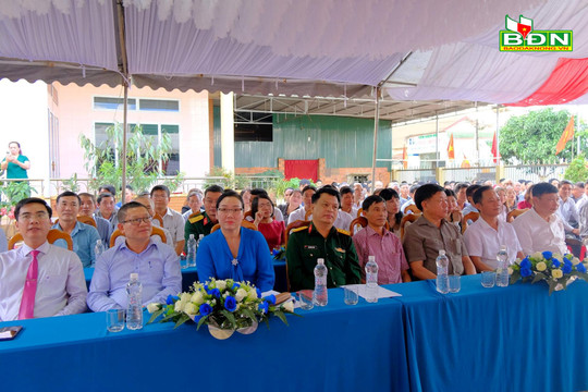 Liên thôn Kẻ Đọng - Bình Thuận vui Ngày hội Đại đoàn kết toàn dân tộc