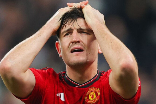 Đá 4 trận thua 3, Man Utd đối mặt nguy cơ bị loại sớm ở Cúp C1