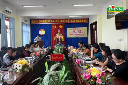 Đồng chí Điểu Xuân Hùng dự tổng kết công tác quân sự quốc phòng năm 2023