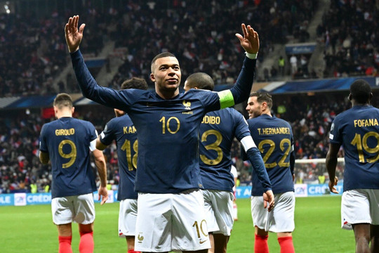 Mbappe lập hat-trick trong trận thắng lịch sử 14-0 của tuyển Pháp