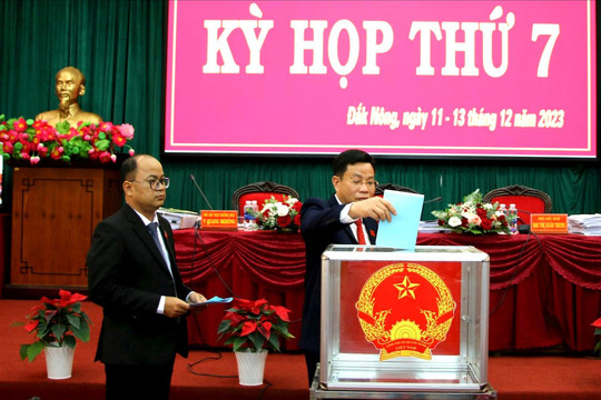 Đồng chí Hồ Văn Mười có số phiếu tín nhiệm cao nhất Khối UBND tỉnh Đắk Nông