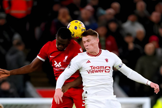 Man Utd xuất sắc cầm hoà Liverpool