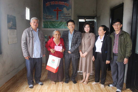 Đắk Nông: Kiểm sát viên 2 cấp được hỗ trợ Tết Nguyên đán 2024