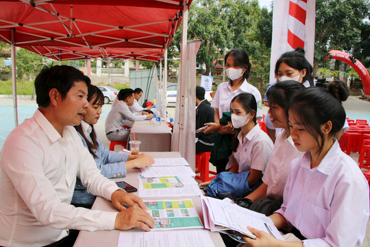 Xuất ngoại để làm giàu cho Đắk Nông