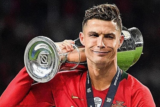 Cristiano Ronaldo được xác nhận kỷ lục thế kỷ 21