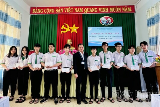 Nam sinh Đắk Nông vào đội dự tuyển Olympic khu vực, quốc tế