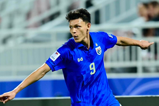 Tuyển Thái Lan 'học' cách làm của HLV Park Hang Seo trước vòng 1/8 Asian Cup