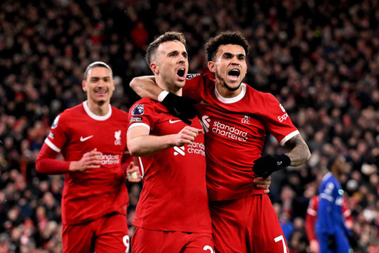 Kết quả Ngoại Hạng Anh: Vùi dập Chelsea, Liverpool giữ chắc ngôi đầu