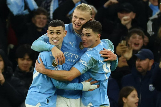Haaland ghi bàn hạ Brentford, Man City tiến sát ngôi đầu bảng Ngoại Hạng Anh