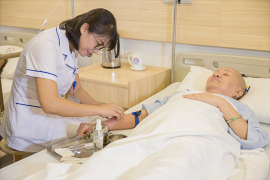 Những ca khúc tôn vinh “chiến sĩ áo trắng”