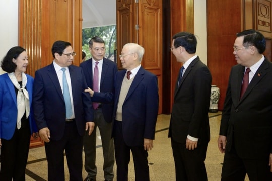 Tổng Bí thư Nguyễn Phú Trọng chủ trì phiên họp đầu tiên Tiểu ban Văn kiện Đại hội XIV của Đảng