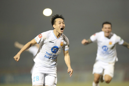 Cập nhật mới nhất bảng xếp hạng V.League 2023-2024 sau vòng 12