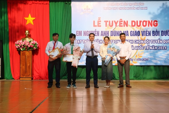 Đắk Nông tuyên dương học sinh Nguyễn Anh Dũng
