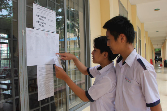 Từ ngày 17 đến 19/6, Trường THPT Chuyên Nguyễn Chí Thanh nhận phúc khảo của thí sinh