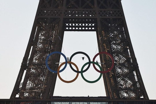 Olympic Paris 2024: Thị trưởng Paris thừa nhận tình hình chính trị gây lo ngại