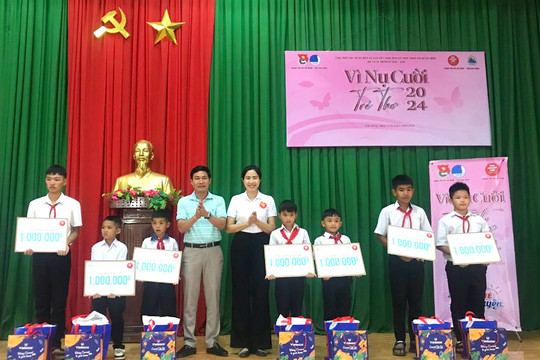 Chương trình “Vì nụ cười trẻ thơ năm 2024" tại Đắk Nông