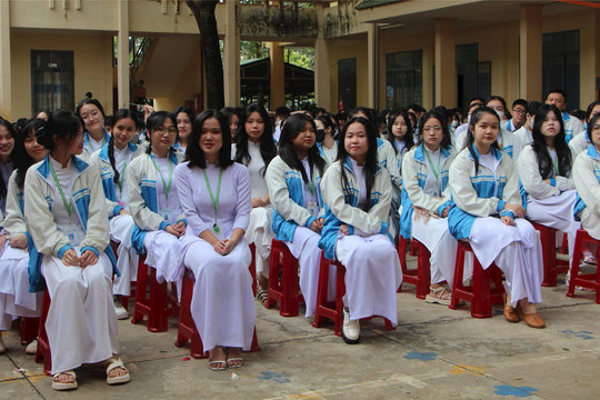 350 học sinh trúng tuyển vào lớp 10 Trường THPT chuyên Nguyễn Chí Thanh