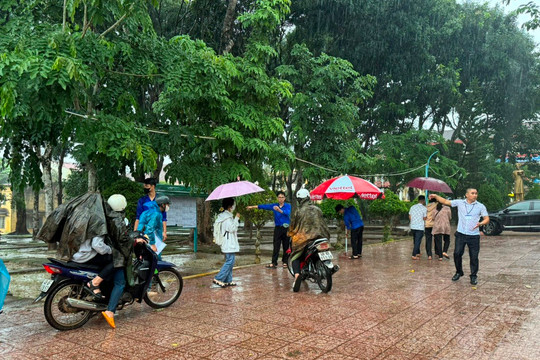 400 tình nguyện viên Đắk Nông hỗ trợ thí sinh thi tốt nghiệp THPT năm 2024