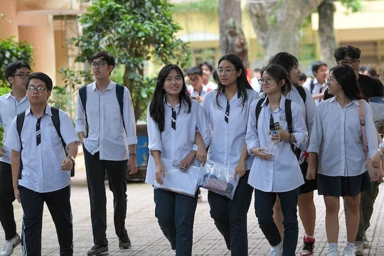 Lời giải chi tiết 50 câu trong đề Toán của Kỳ thi tốt nghiệp THPT năm 2024
