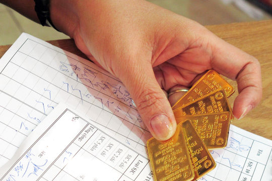 Giá vàng hôm nay 28/6/2024: Giá vàng nhẫn 9999 giảm đến 250,000 đồng/lượng