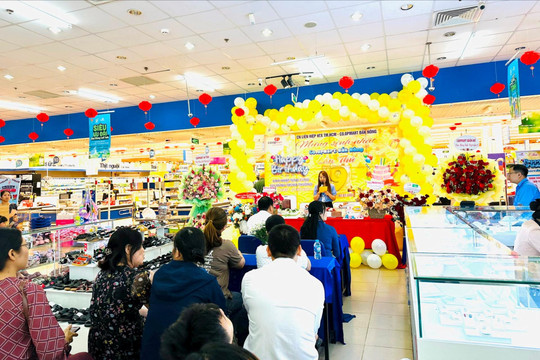 Co.opmart Đắk Nông giảm giá từ 20-30% dịp sinh nhật lần thứ 9