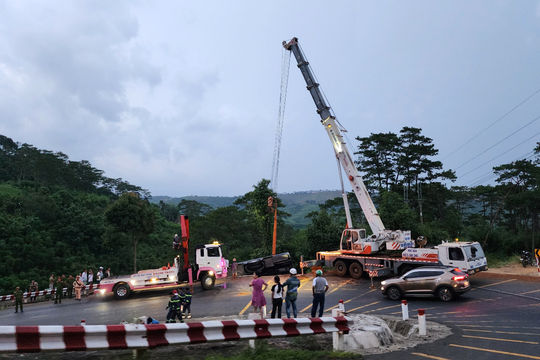 Vụ tai nạn đèo Cùi Chỏ Đắk Nông: Xe khách hết hạn kiểm định